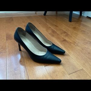 Women’s Ellen Tracy high heel shoes